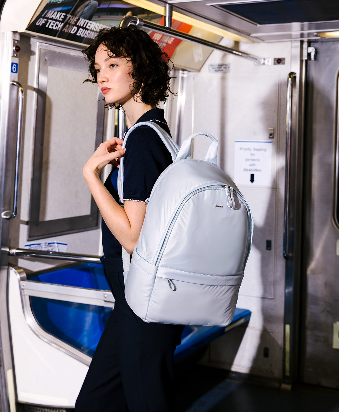 Stratus Medium Bag Caraa